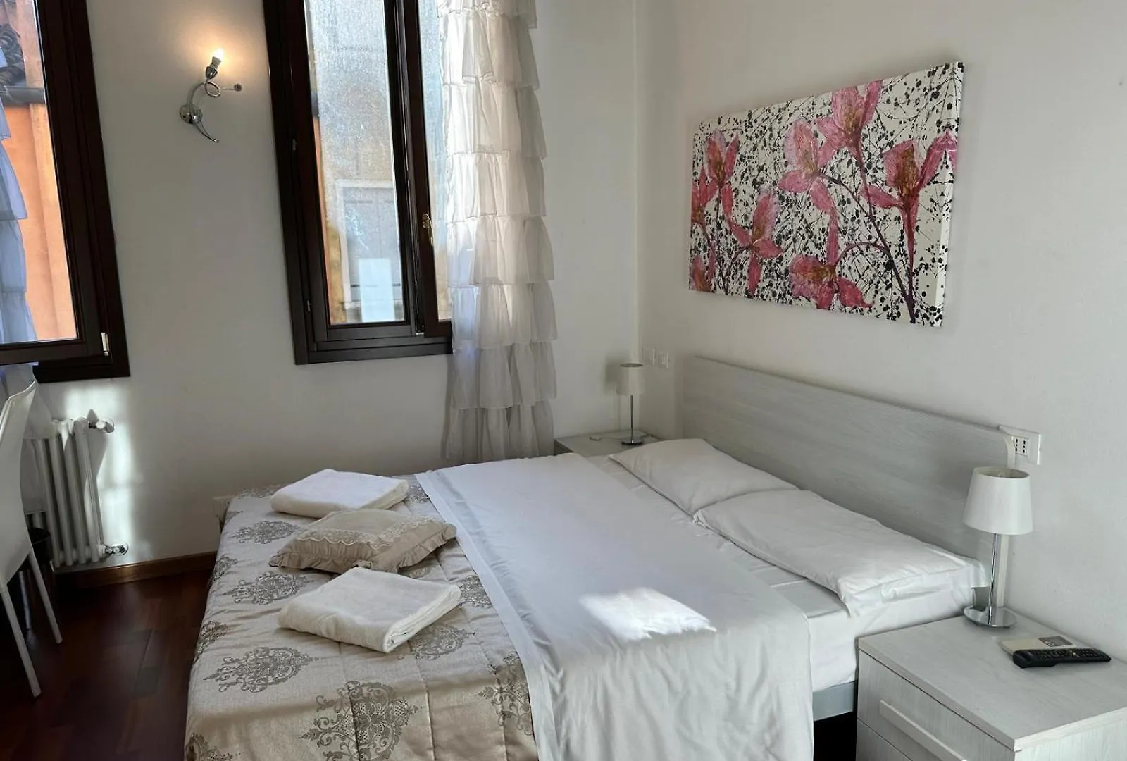 Pensjonat Hotel Ca' Degli Specchieri Wenecja
